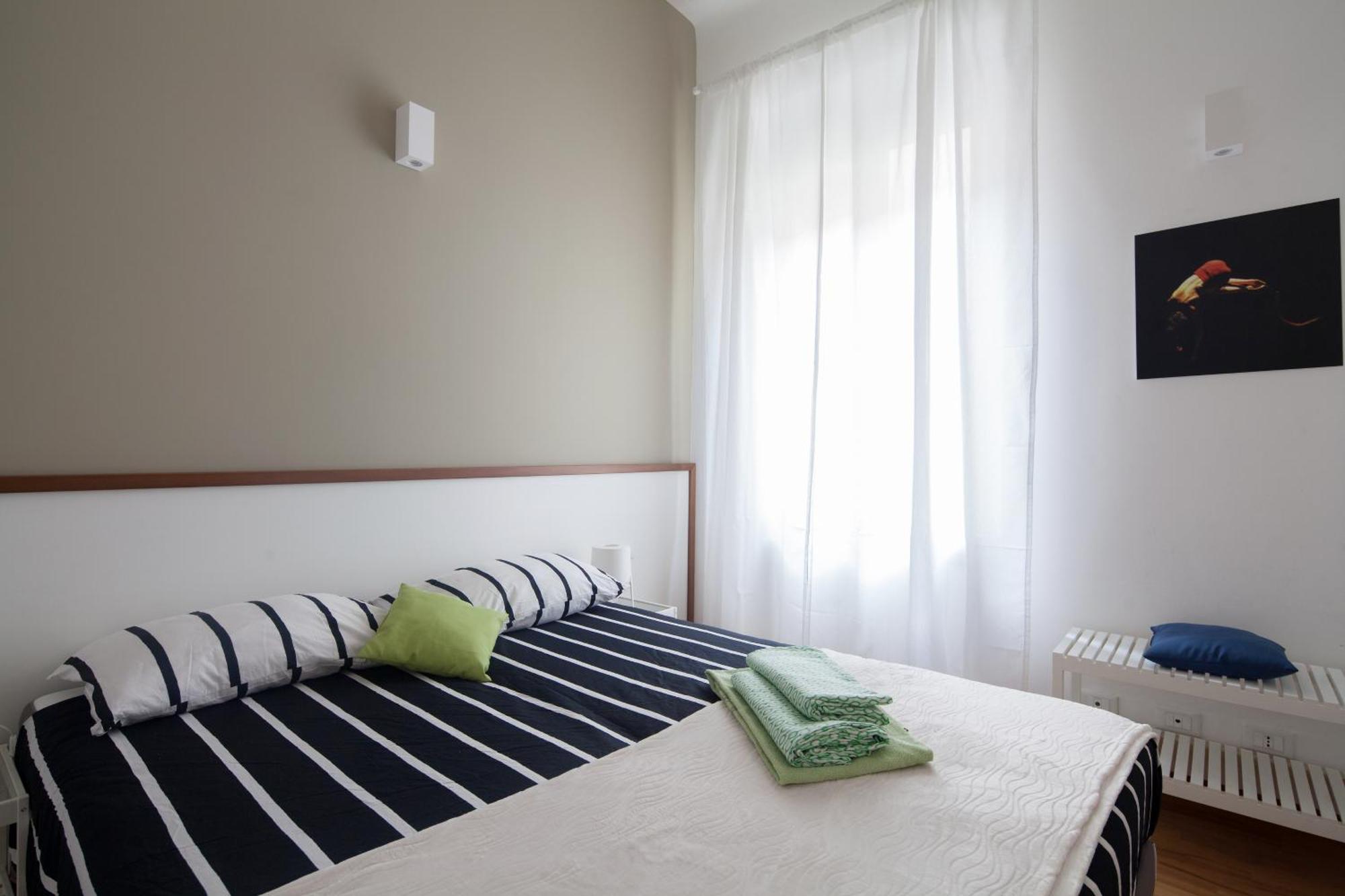 Cv5 - La Spezia City Center - Wide Modern Apartment Walking Distance To The Station To Cinque Terre - Big Terrace On The Roofs Buitenkant foto