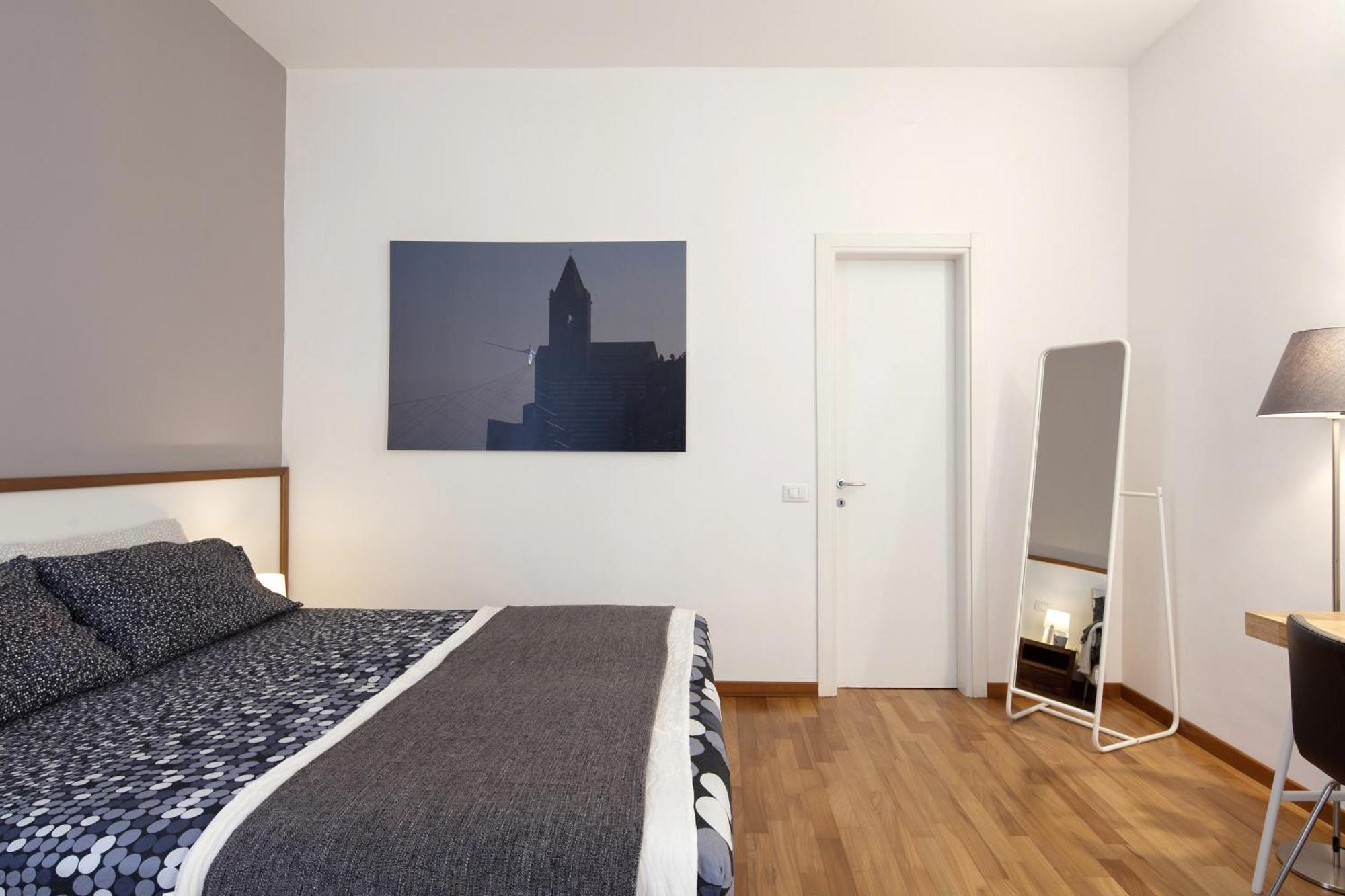 Cv5 - La Spezia City Center - Wide Modern Apartment Walking Distance To The Station To Cinque Terre - Big Terrace On The Roofs Buitenkant foto